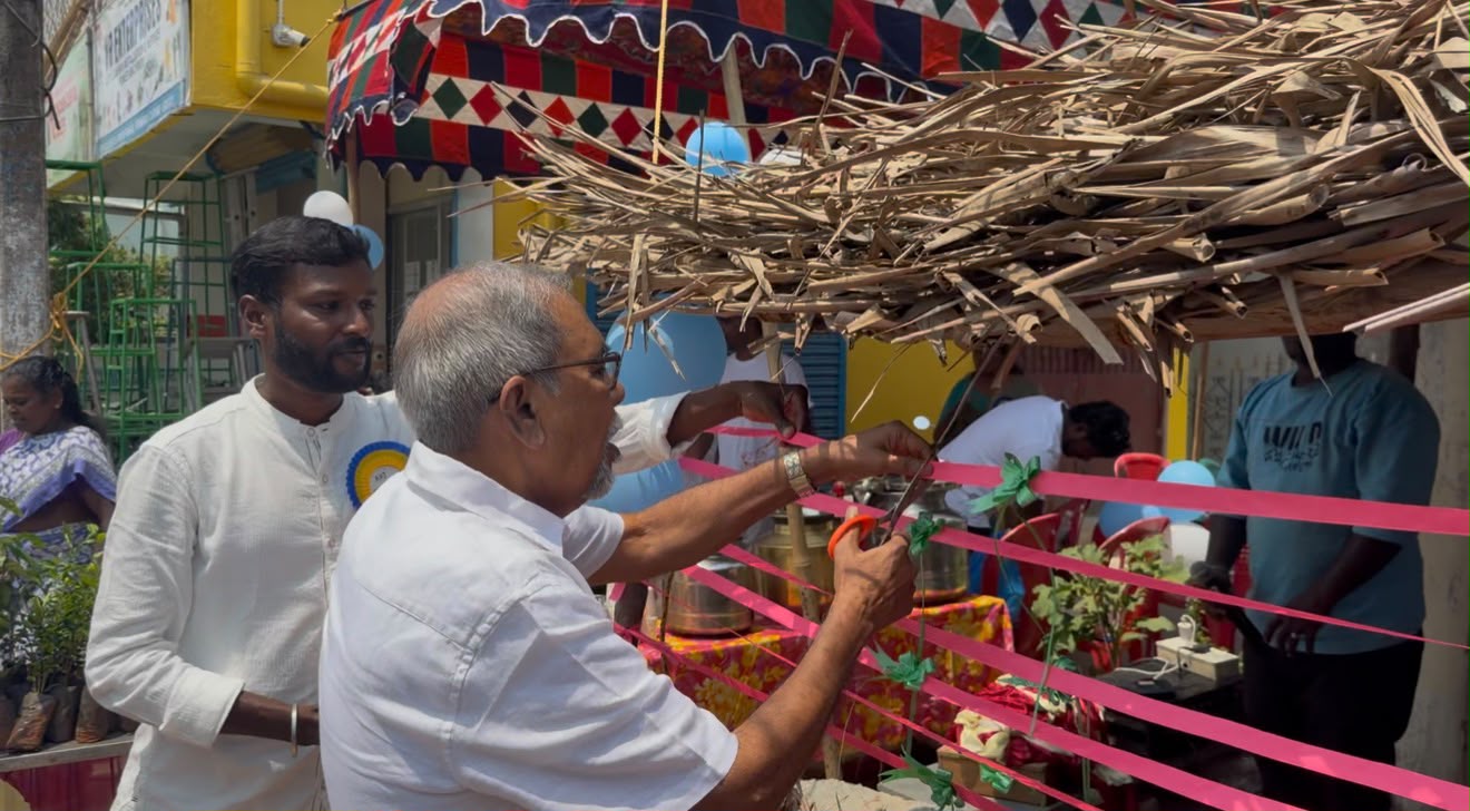 NGO Volunteer Team performing social service